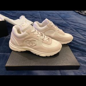 CHANEL sneaks size 37.5